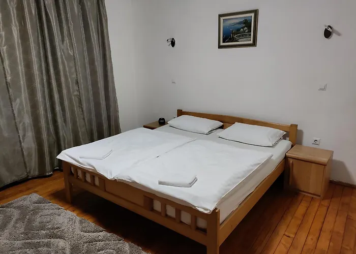 Luni アパート トラヴニク